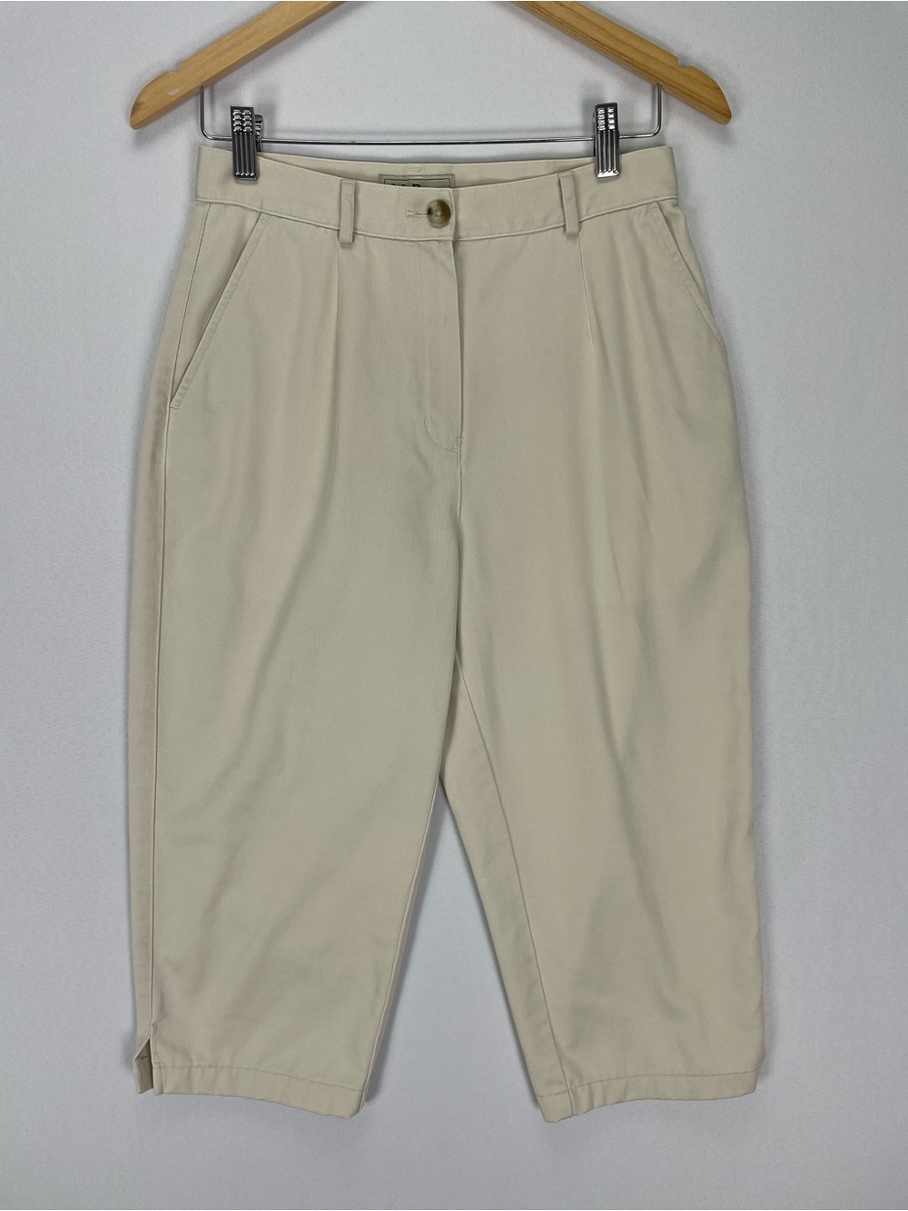 L.L. Bean Original Fit Capri Pants Womens 8 Reg High Rise Beige White Cotton